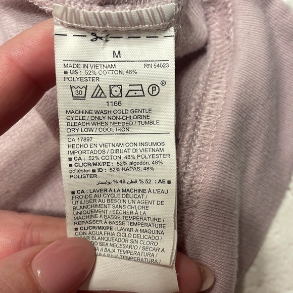 Old Navy Lavender Lounge Top - Picture 7 of 7